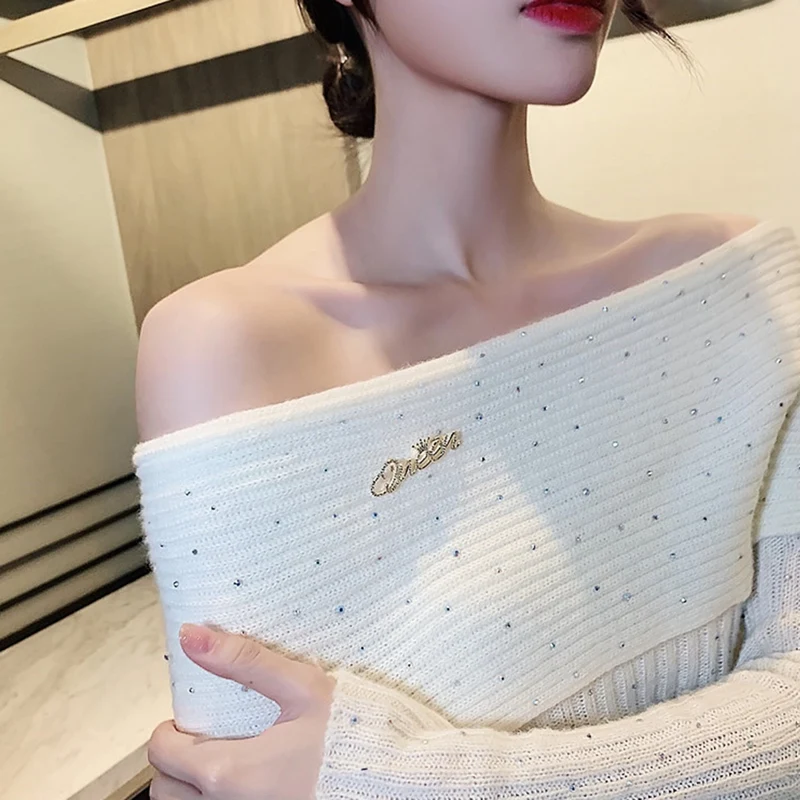 2020 New Fashion Creative Jewelry Rhinestone Brooch "QUEEN " Pin Gift Lady Luxury Crystal Lapel Pin For Women Female
2020 New Fashion Creative Jewelry Rhinestone Brooch "QUEEN " Pin Gift Lady Luxury Crystal Lapel Pin For Women Female