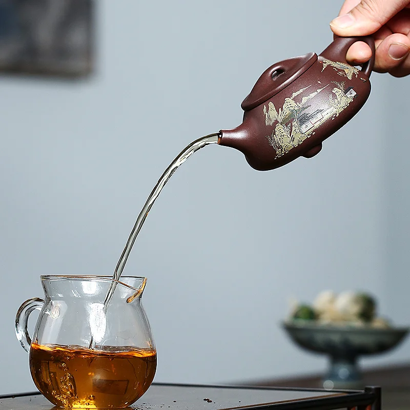 Yixing purple clay teapot master pure handmade purple clay single Teapot Tea Set clay painted boat ladle teapot 
Yixing purple clay teapot master pure handmade purple clay single Teapot Tea Set clay painted boat ladle teapot