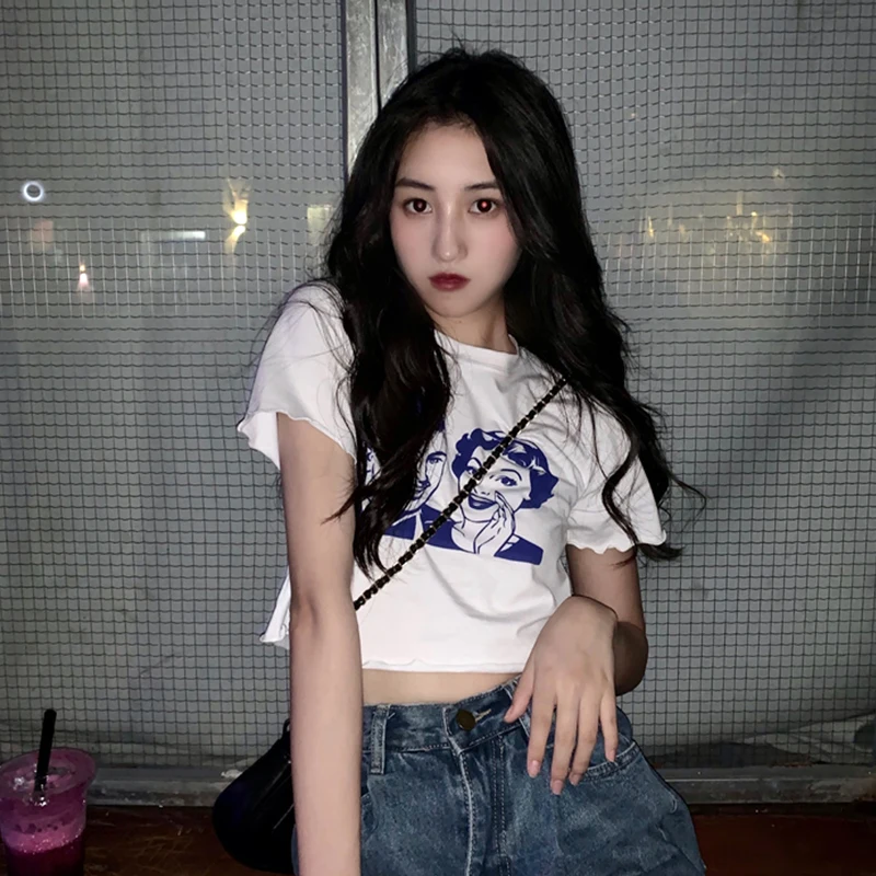 White Hot Girl Short Top for Women Summer 2021 New Instafamous Design Sense High Waist Crop-Top Short Sleeve T-shirt Ins Fashion
White Hot Girl Short Top for Women Summer 2021 New Instafamous Design Sense High Waist Crop-Top Short Sleeve T-shirt Ins Fashion