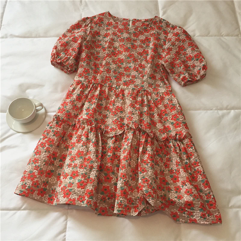Summer women's casual flower print round neck short-sleeved ruffled decorative dress
Summer women's casual flower print round neck short-sleeved ruffled decorative dress