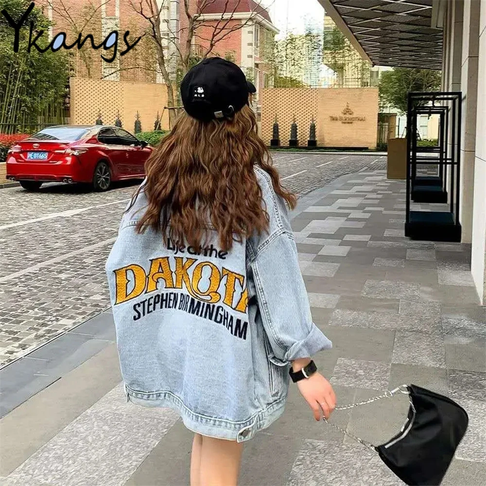 Vintage Letter Print Button Oversized Denim Jacket Women Korean Trendy Streetwear Jean Coat Loose Gothic Punk Hippie Top Outwear
Vintage Letter Print Button Oversized Denim Jacket Women Korean Trendy Streetwear Jean Coat Loose Gothic Punk Hippie Top Outwear