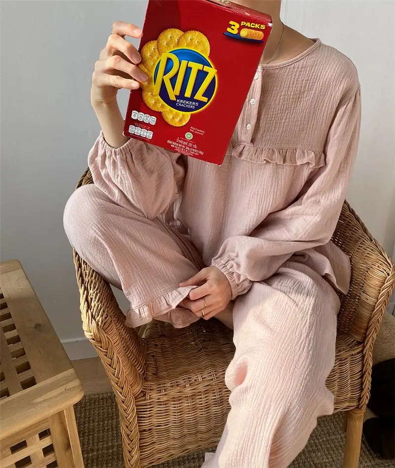 Ruffles O-Neck Autumn Pajamas Set Women O-Neck Long Sleeve Casual Cotton Sleepwear Two Piece Home Suit Soft Homewear
Ruffles O-Neck Autumn Pajamas Set Women O-Neck Long Sleeve Casual Cotton Sleepwear Two Piece Home Suit Soft Homewear