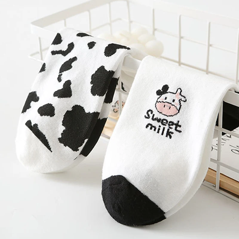 1 Pair Cow Print Socks Woman Animal Cute Cartoon Black White Spots Cotton Casual Wholesale Summer Kawaii Socks Female
1 Pair Cow Print Socks Woman Animal Cute Cartoon Black White Spots Cotton Casual Wholesale Summer Kawaii Socks Female