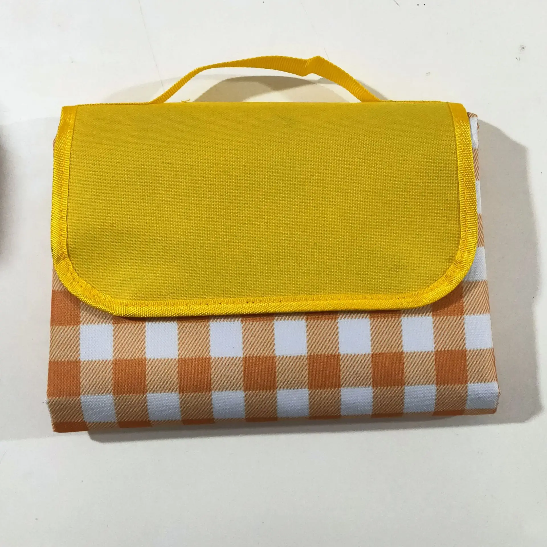 High Quality Waterproof Oxford Foldable Outdoor Camping Mat Widen Picnic Mat Plaid Beach Blanket Baby Multiplayer Mat
High Quality Waterproof Oxford Foldable Outdoor Camping Mat Widen Picnic Mat Plaid Beach Blanket Baby Multiplayer Mat