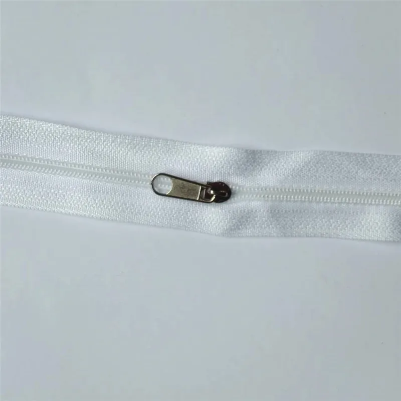 50/100Pcs 3# Nylon Coil Zipper Slider DIY Zipper Slider Sewing Tool 
50/100Pcs 3# Nylon Coil Zipper Slider DIY Zipper Slider Sewing Tool