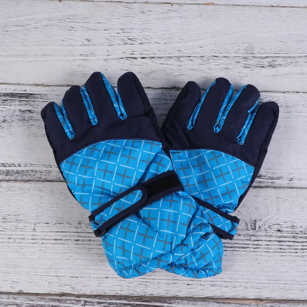 1 Set Outdoor Riding Ski Windproof Fleece Warm Sport Full Finger Glove(Green)
1 Set Outdoor Riding Ski Windproof Fleece Warm Sport Full Finger Glove(Green)