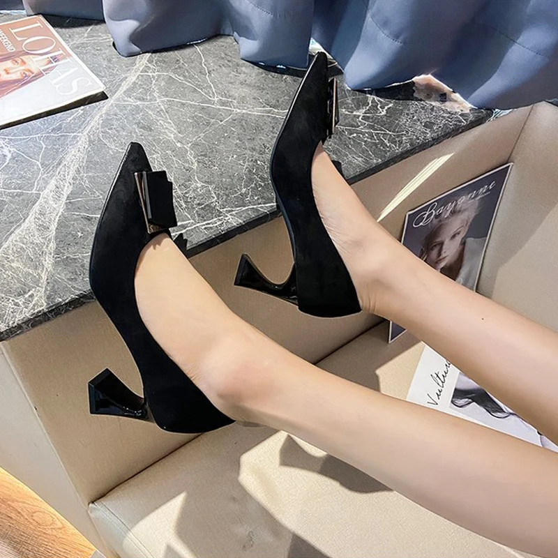 Women's Pumps Shoes Casual Square Root Anti-slip Sandals Summer Females Classics Sexy Fashion Metal Square Buckle High Heels
Women's Pumps Shoes Casual Square Root Anti-slip Sandals Summer Females Classics Sexy Fashion Metal Square Buckle High Heels