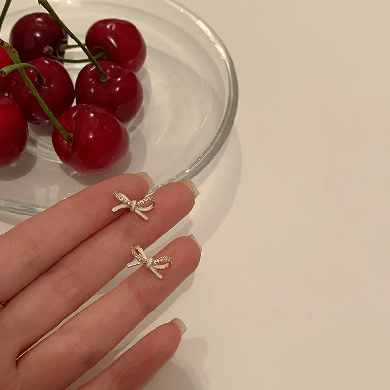 Fashion S925 Bowknot Earrings 2021 New Trendy Temperament Earrings Female Super Fairy Romantic Earrings
Fashion S925 Bowknot Earrings 2021 New Trendy Temperament Earrings Female Super Fairy Romantic Earrings
