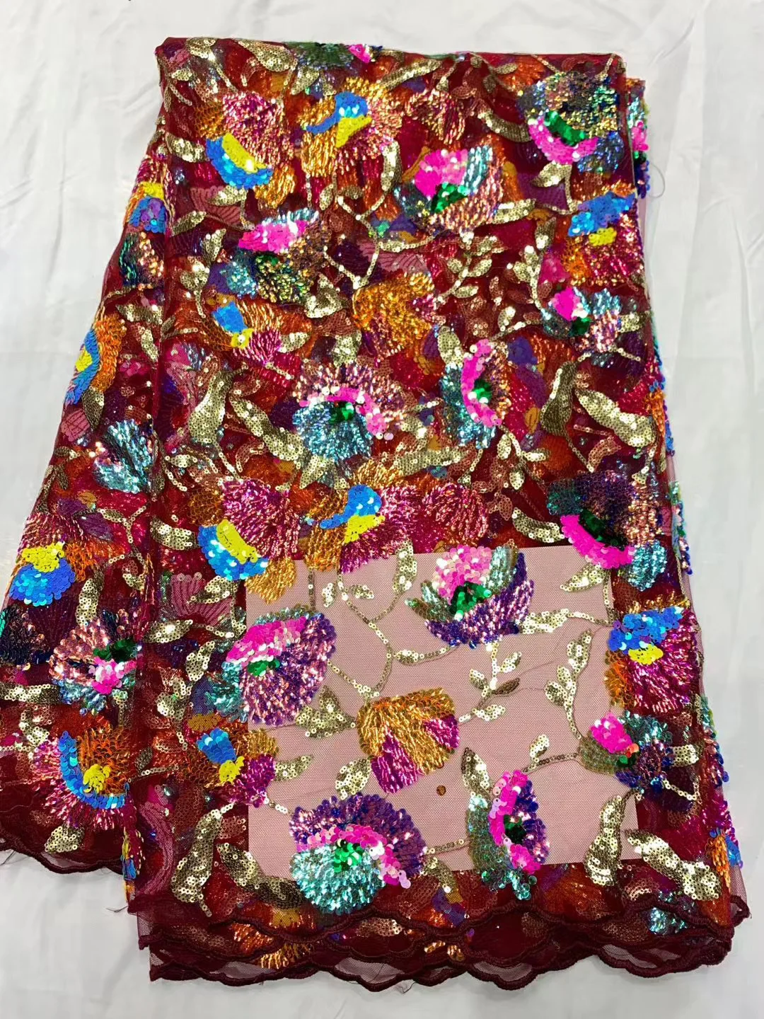 New Design African Lace Fabric High Quality French Sequins Tulle Lace Fabric Nigerian Exquisite flowers Embroidered for Dress
New Design African Lace Fabric High Quality French Sequins Tulle Lace Fabric Nigerian Exquisite flowers Embroidered for Dress