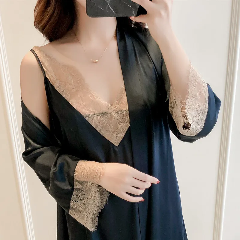 Spring and Autumn New Sexy and Comfortable Lace Suspender Pajamas Dress Night Gown Two-piece Suit Imitation Silk Home Service
Spring and Autumn New Sexy and Comfortable Lace Suspender Pajamas Dress Night Gown Two-piece Suit Imitation Silk Home Service