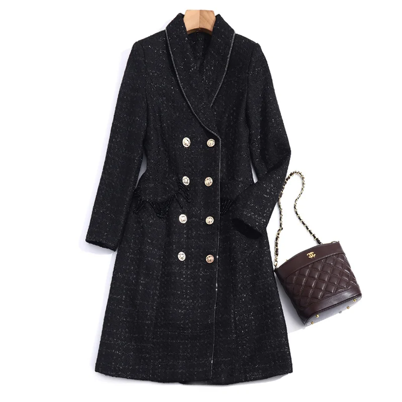 Designer Plaid Tweed Lapel Coat Autumn Winter New Metal Bead Chain Button Slim Fashion Vintage Elegant Long Windbreaker
Designer Plaid Tweed Lapel Coat Autumn Winter New Metal Bead Chain Button Slim Fashion Vintage Elegant Long Windbreaker