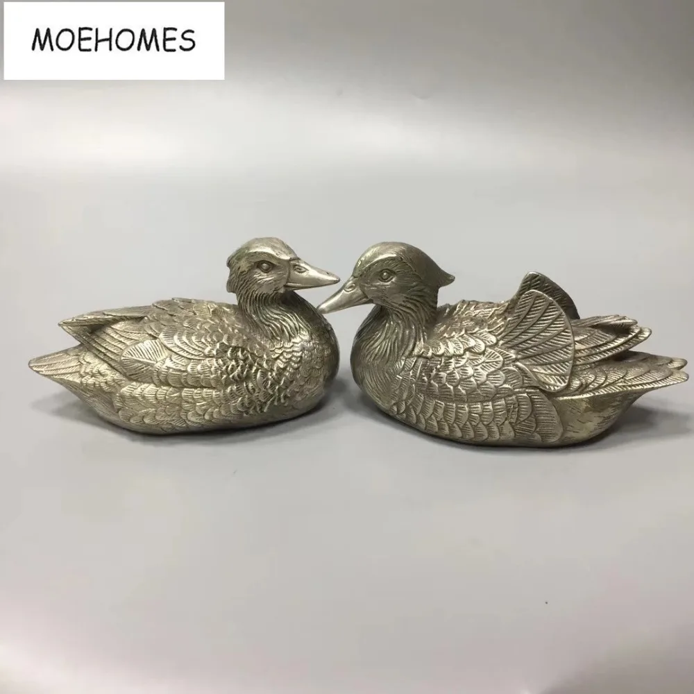 MOEHOMES China Tibet Silver Ancient fengshui copper Statue-A Pair of Mandarin Ducks metal crafts home decoration
MOEHOMES China Tibet Silver Ancient fengshui copper Statue-A Pair of Mandarin Ducks metal crafts home decoration
