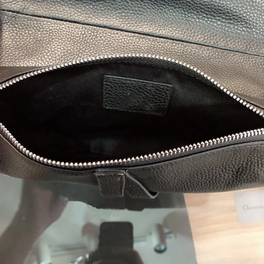 With Logo Simplicity Messenger Bag Casual Wide Shoulder Strap Chest Bag Multifunction Men's Bag Saddle Bag Shoulder Bags
With Logo Simplicity Messenger Bag Casual Wide Shoulder Strap Chest Bag Multifunction Men's Bag Saddle Bag Shoulder Bags