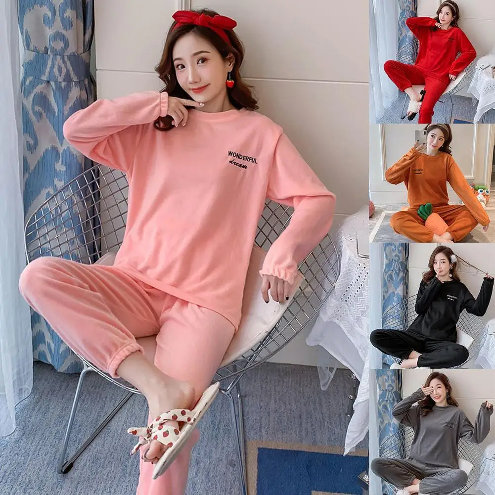 2021 New Women's Winter Flannel Pajama Set Warm Coral Nightgown Home Suit Sleepwear Plus Clothing Velvet Female Thick Pajam E6h0
2021 New Women's Winter Flannel Pajama Set Warm Coral Nightgown Home Suit Sleepwear Plus Clothing Velvet Female Thick Pajam E6h0