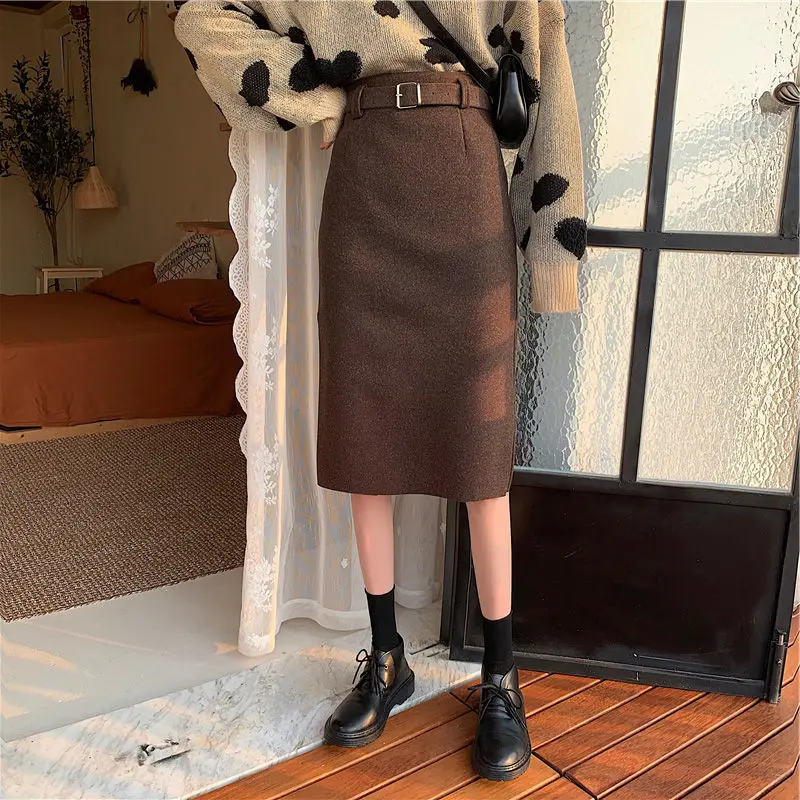 2021 New Autumn Winter Two Piece Suit Knitwear Women Lazy Wind Love Printing Knitted Sweater +High Waist Skirt Femme Y385
2021 New Autumn Winter Two Piece Suit Knitwear Women Lazy Wind Love Printing Knitted Sweater +High Waist Skirt Femme Y385