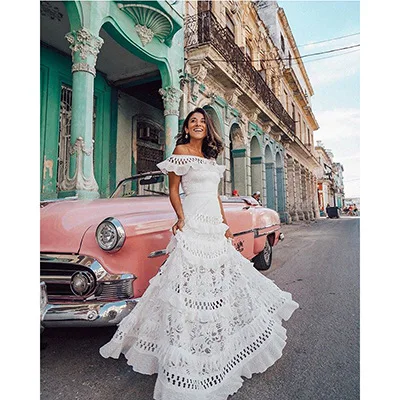 2020 Summer New European and American Foreign Trade Women's Wish off-Shoulder Ruffled Hollow Expandable Lace Dress New Style
2020 Summer New European and American Foreign Trade Women's Wish off-Shoulder Ruffled Hollow Expandable Lace Dress New Style