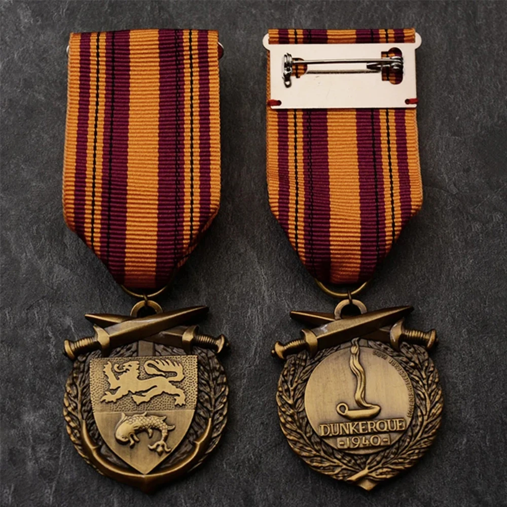 Великобритания Франция 1940-й Черчилль Дюнкерк медаль для эвакуации генератор план сил история отступление бейдж; Брошь на булавке сувенир
Великобритания Франция 1940-й Черчилль Дюнкерк медаль для эвакуации генератор план сил история отступление бейдж; Брошь на булавке сувенир
