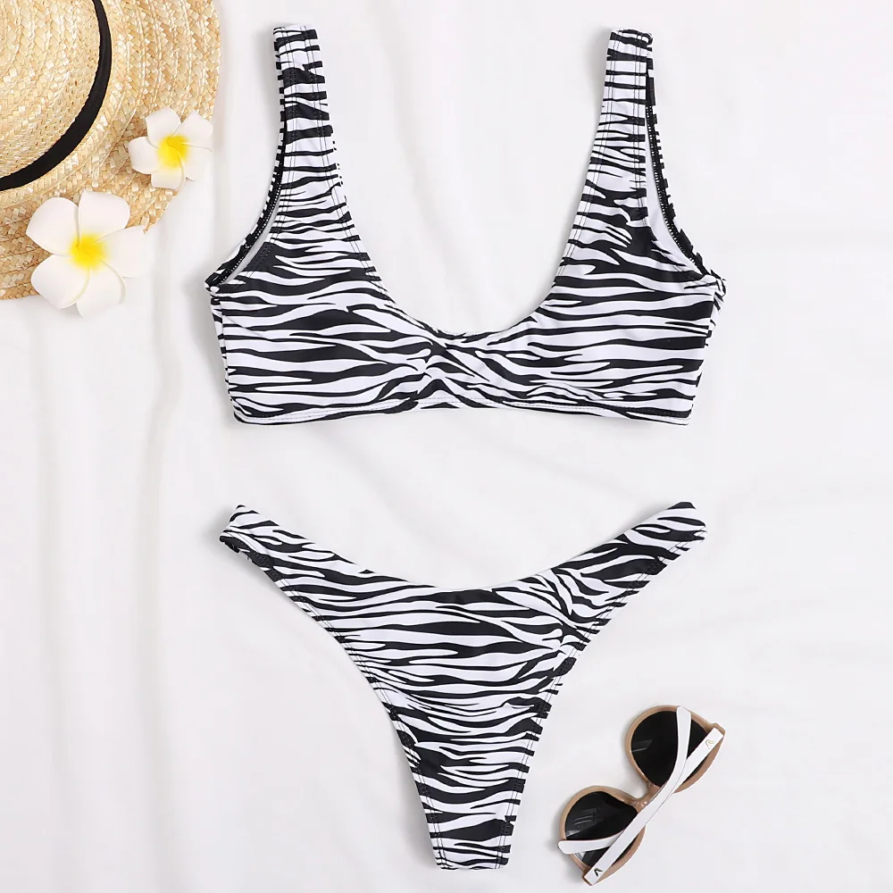 Dropshipping Sexy Triangle Bikini Set Women Animal Print Bathing Suit Swimwear Summer Beach Wear Female Low Waist Swimsuit
Dropshipping Sexy Triangle Bikini Set Women Animal Print Bathing Suit Swimwear Summer Beach Wear Female Low Waist Swimsuit