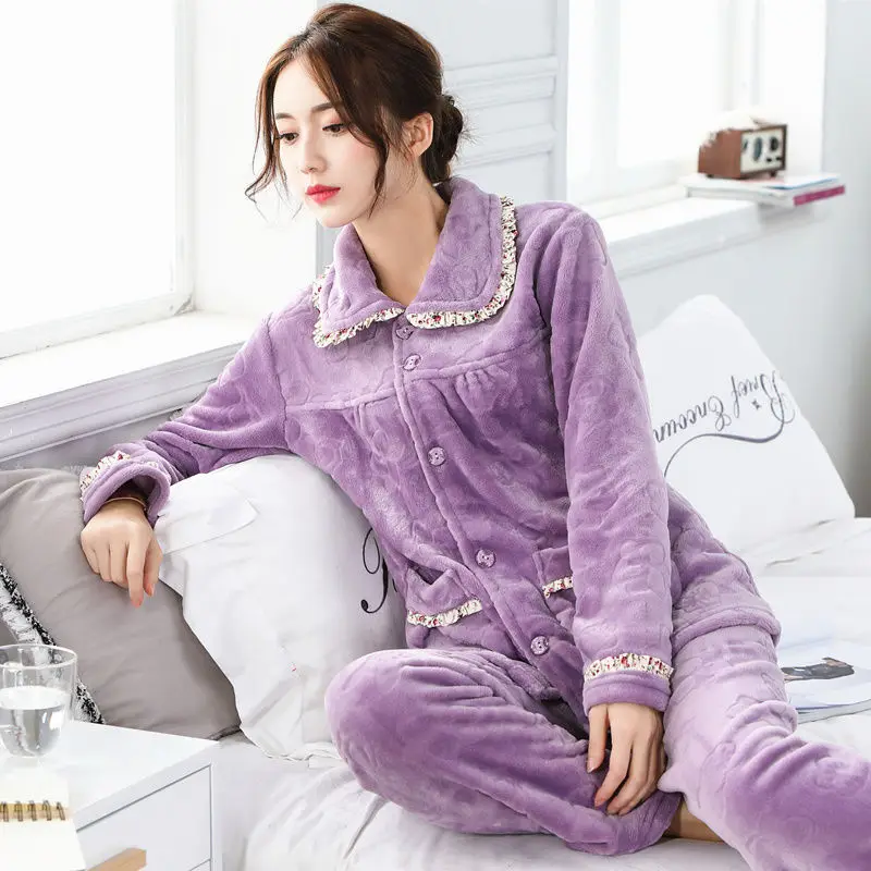 Winter Thickened Women Pajamas Sets Warm Women Sleepwear Flannel Fleece Velvet Pyjamas Female Homewear pajama
Winter Thickened Women Pajamas Sets Warm Women Sleepwear Flannel Fleece Velvet Pyjamas Female Homewear pajama
