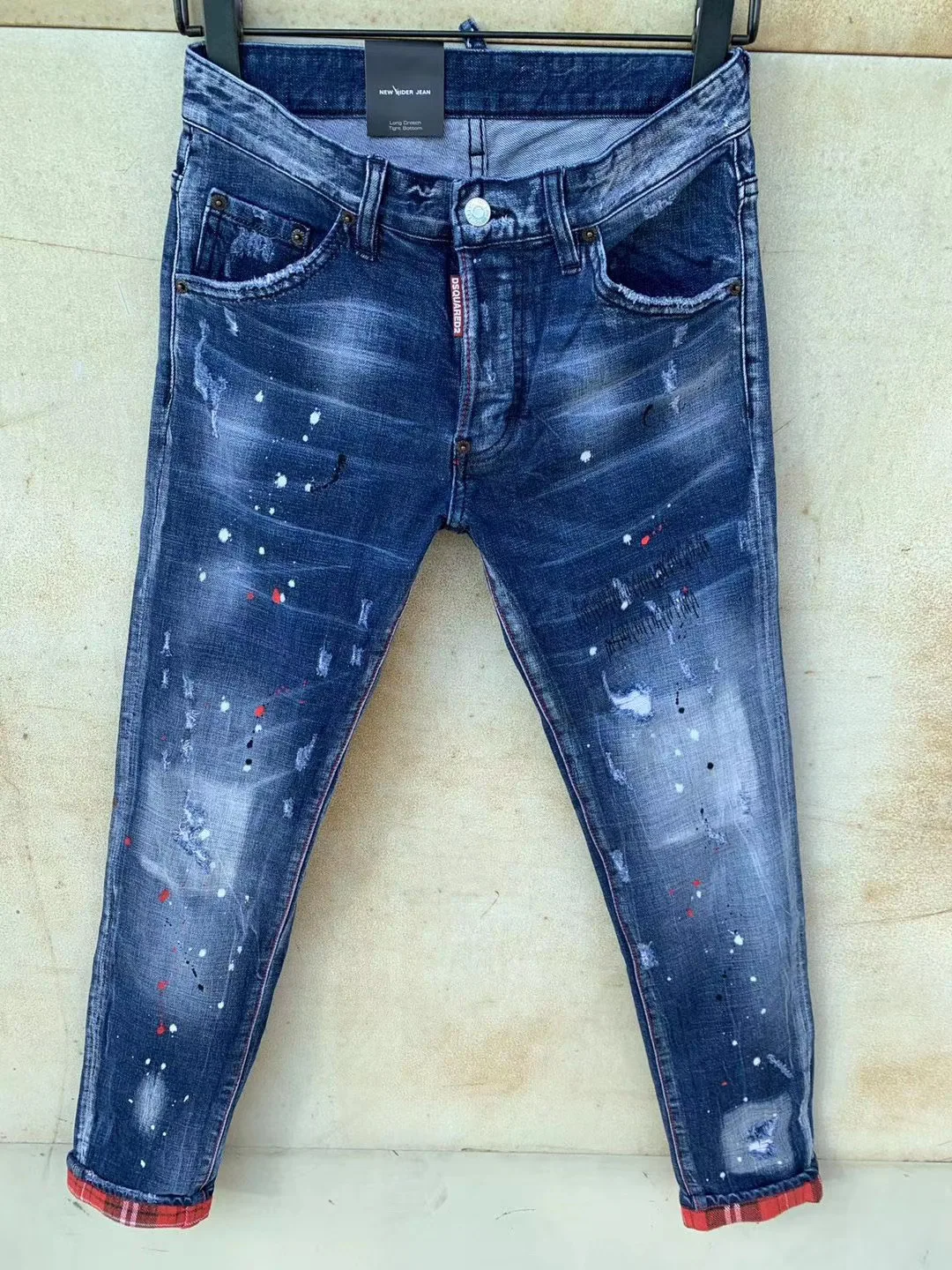 Factory Tattered Paint Stitching Men's Slim Stretch Jeans Light Blue Embroidered Motorcycle Pants
Factory Tattered Paint Stitching Men's Slim Stretch Jeans Light Blue Embroidered Motorcycle Pants