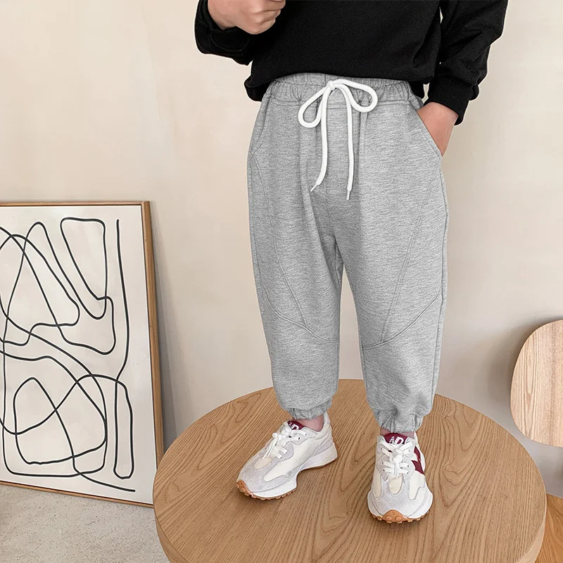 Spring autumn boys solid color sports trousers children cotton spliced all-match sweatpants 2-7Y
Spring autumn boys solid color sports trousers children cotton spliced all-match sweatpants 2-7Y