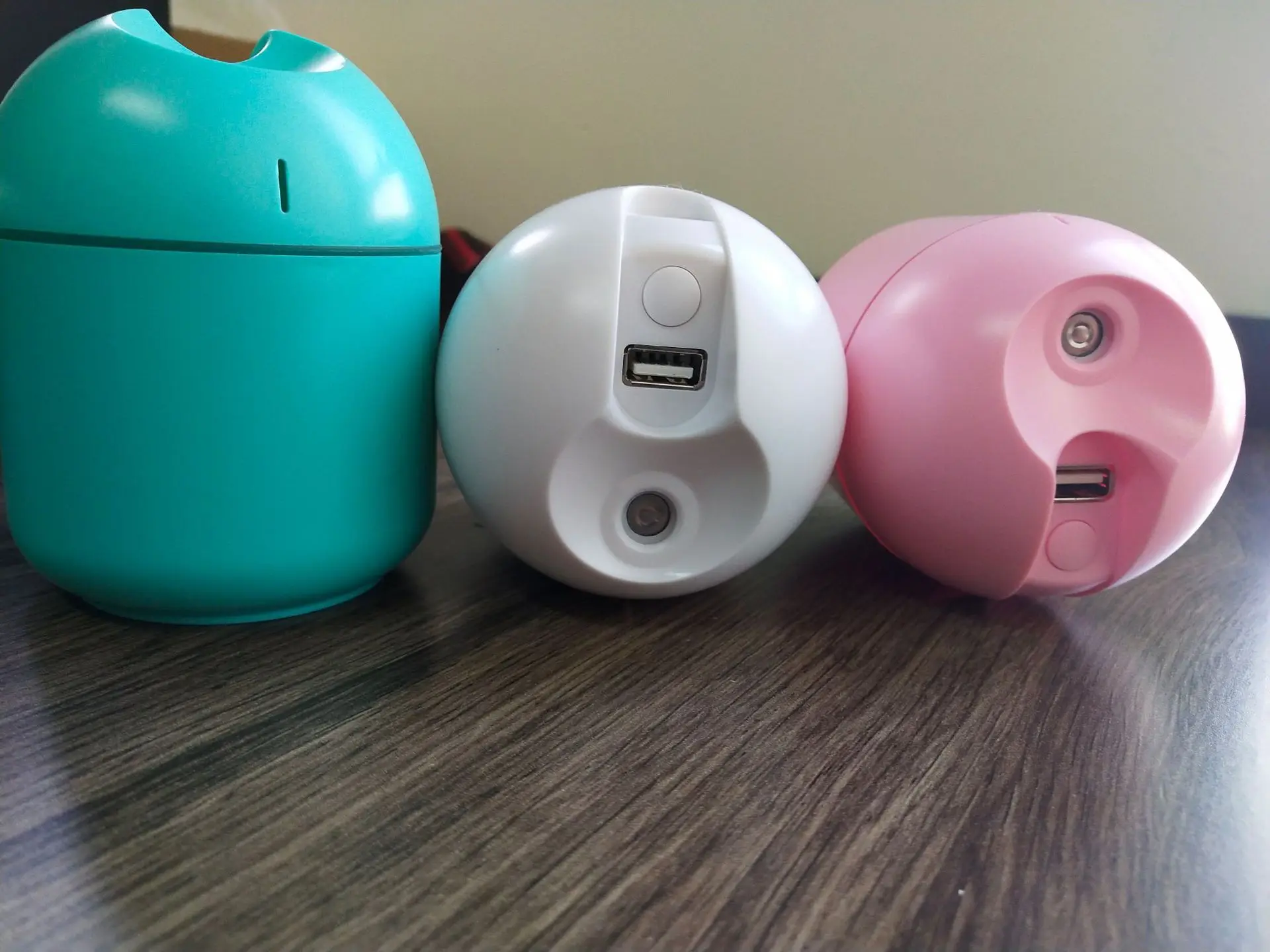 200ML Ultrasonic Mini Air Humidifier Aroma Essential Oil Diffuser for Home Car USB Fogger Anion Mist Maker with LED Night Lamp
200ML Ultrasonic Mini Air Humidifier Aroma Essential Oil Diffuser for Home Car USB Fogger Anion Mist Maker with LED Night Lamp