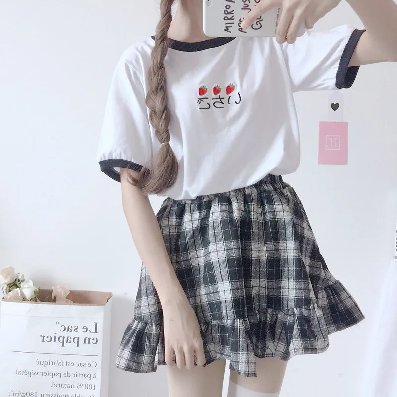 Summer new suit female embroidery short sleeve + plaid skirt two-piece suit victorian set kawaii girl gothic lolita cos loli
Summer new suit female embroidery short sleeve + plaid skirt two-piece suit victorian set kawaii girl gothic lolita cos loli