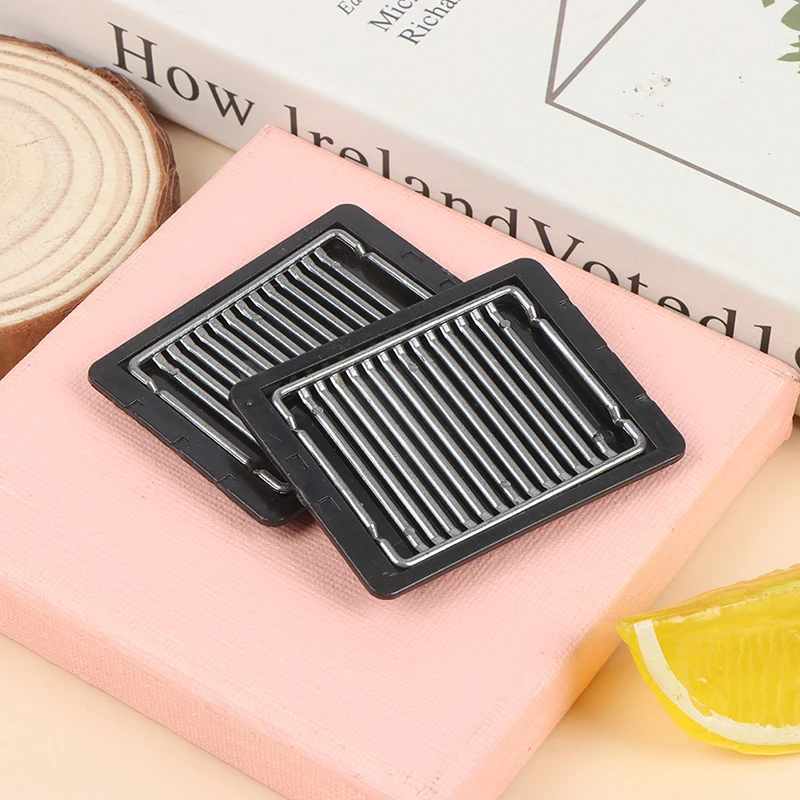1pcs 1/12 Dollhouse Miniature Accessories Mini Metal Plate Simulation Tray Model Kitchen Toys for Doll House Decoration
1pcs 1/12 Dollhouse Miniature Accessories Mini Metal Plate Simulation Tray Model Kitchen Toys for Doll House Decoration