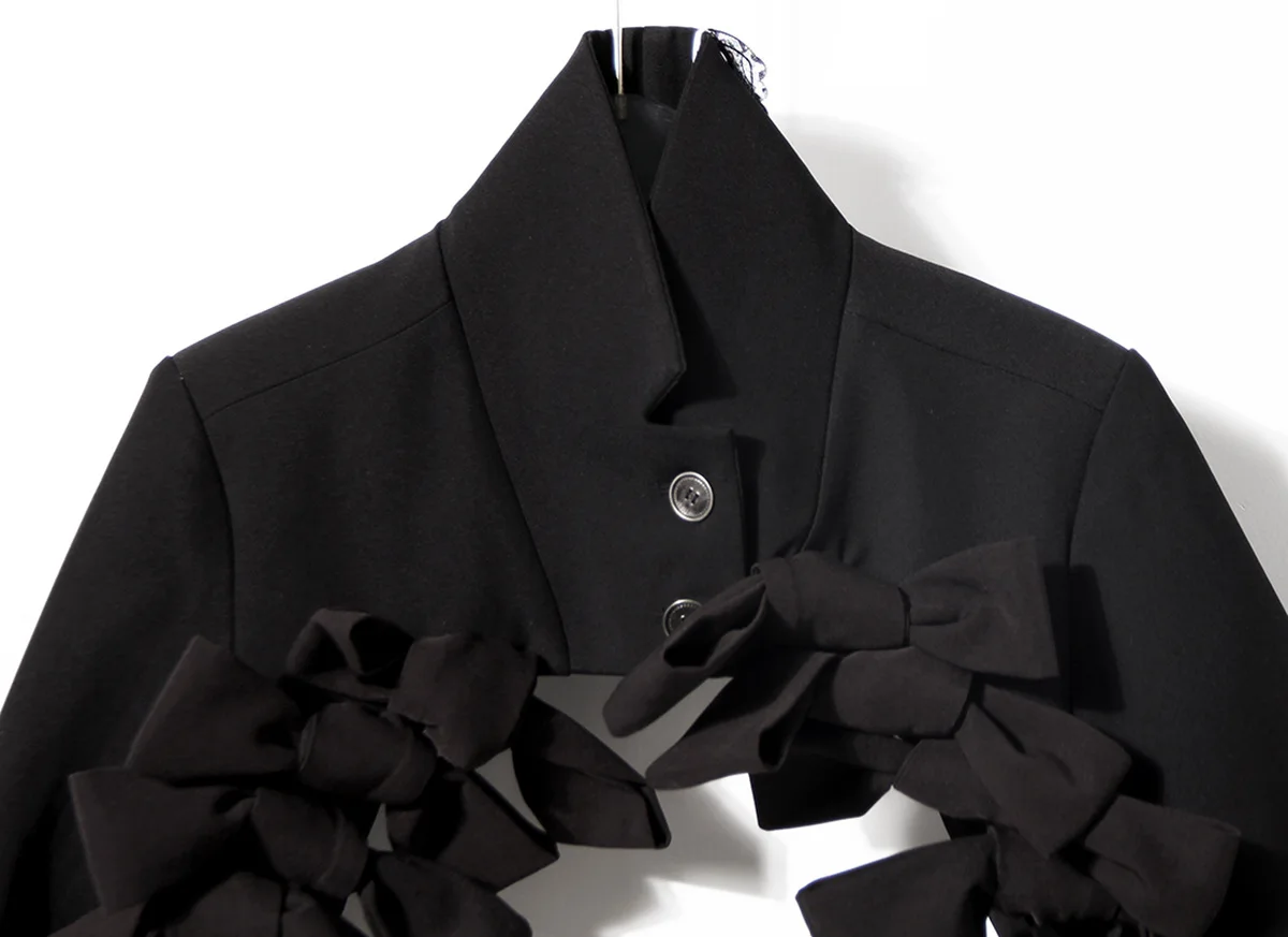 Office Lady Two Piece Suit Bow Blazer Women's 2021 New Irregular Short Black Coat Slim Skirt Hip Skirt Two-Piece Set Outfits 
Office Lady Two Piece Suit Bow Blazer Women's 2021 New Irregular Short Black Coat Slim Skirt Hip Skirt Two-Piece Set Outfits