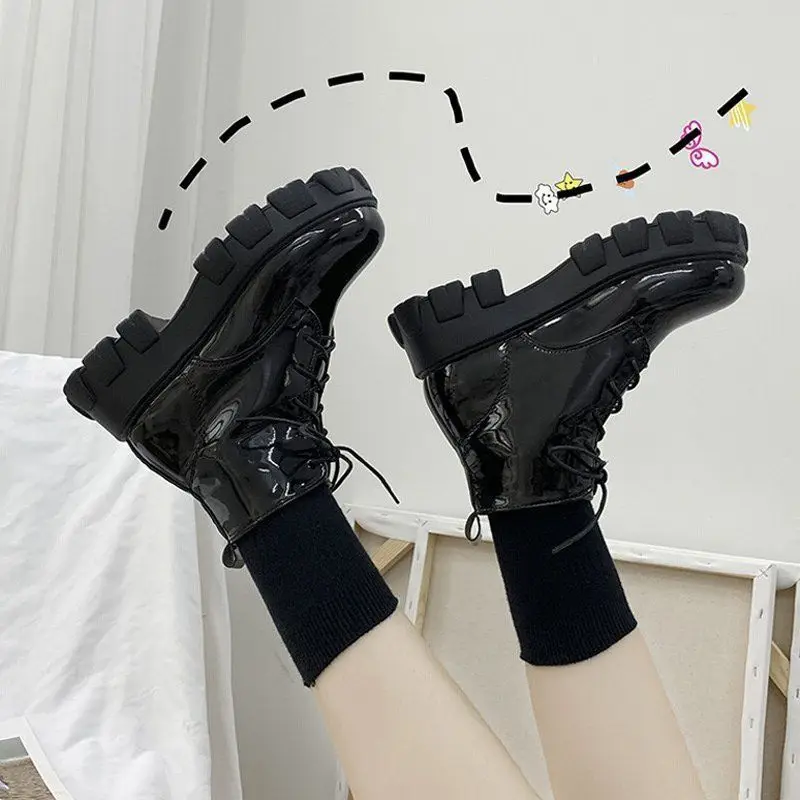 Women's Ankle Boots Black PU Leather Short Boots Women Shoes Trend Wild Handsome Motorcycle Boot Platform Shoes Botas De Mujer
Women's Ankle Boots Black PU Leather Short Boots Women Shoes Trend Wild Handsome Motorcycle Boot Platform Shoes Botas De Mujer