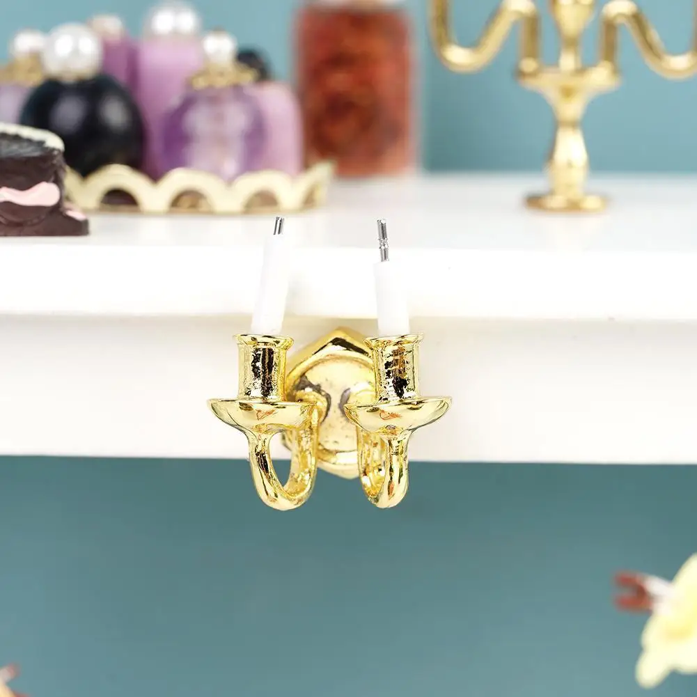 1/12 Doll House Accessories Simulation Miniature Double Doll Candle Wall Gold Double Ornament House Dollhouse Model Decor E7C8
1/12 Doll House Accessories Simulation Miniature Double Doll Candle Wall Gold Double Ornament House Dollhouse Model Decor E7C8