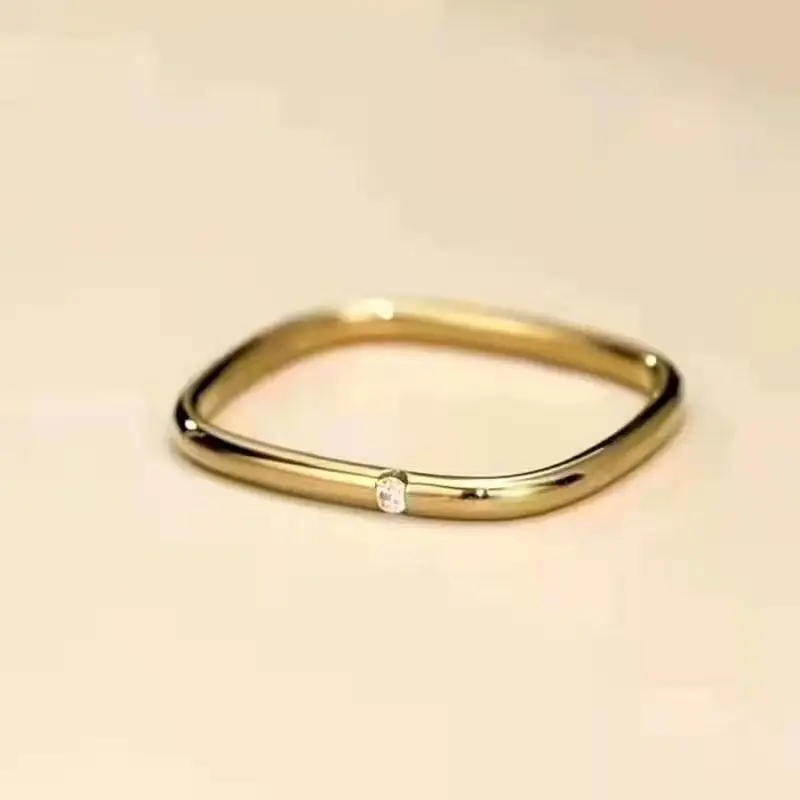 Dainty Male Female White Crystal Stone Ring Charm Gold Color Square Engagement Ring Vintage Bride Small Wedding Rings For Women 
Dainty Male Female White Crystal Stone Ring Charm Gold Color Square Engagement Ring Vintage Bride Small Wedding Rings For Women