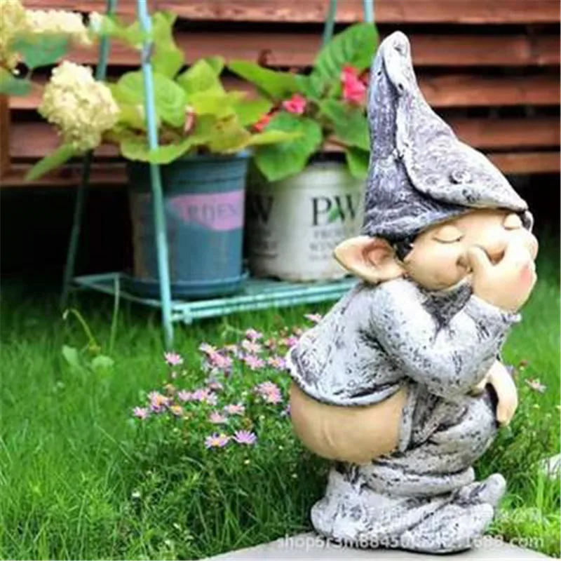 Dwarf Resin Crafts Elf Take Off Pants Simulation Pull Smelly Miniature Statue Christmas Ornaments Garden Crafts Garden Ornament
Dwarf Resin Crafts Elf Take Off Pants Simulation Pull Smelly Miniature Statue Christmas Ornaments Garden Crafts Garden Ornament
