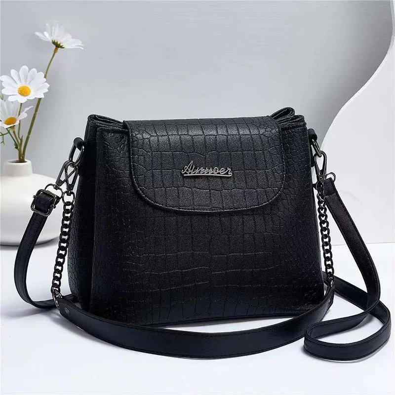 Small Crossly Shoulder Bag Leather Handbag New Style Bag Sweet and Fashionable Diagonal Women's Bag DL096 36
Small Crossly Shoulder Bag Leather Handbag New Style Bag Sweet and Fashionable Diagonal Women's Bag DL096 36