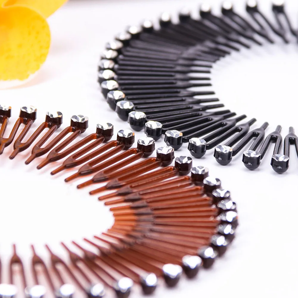 1PC Banana Lazy Hair Combs Clip Stretchable Hairclip Hair Band Stretchable Comb Teeth Headband
1PC Banana Lazy Hair Combs Clip Stretchable Hairclip Hair Band Stretchable Comb Teeth Headband