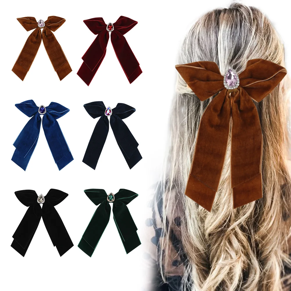 2021 Bow Hair Clip Cute Girl Rhinestone Women Hairband Solid Color Velvet Streamer Fashion Girl Hairpin accessori capelli
2021 Bow Hair Clip Cute Girl Rhinestone Women Hairband Solid Color Velvet Streamer Fashion Girl Hairpin accessori capelli