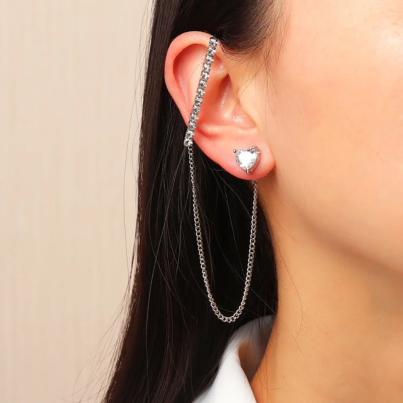 Trendy Korean Fashion Ear Cuff Earring Trendy Heart CZ Small Circle Clip on Earring No Piercing Women Fake Cartilage Earrings
Trendy Korean Fashion Ear Cuff Earring Trendy Heart CZ Small Circle Clip on Earring No Piercing Women Fake Cartilage Earrings
