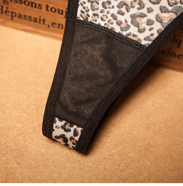 Sexy Leopard Soft Silk Erotic Panties G-string Briefs for Women Lace Lingerie T-back Low Waist Underpants Underwear Thongs
Sexy Leopard Soft Silk Erotic Panties G-string Briefs for Women Lace Lingerie T-back Low Waist Underpants Underwear Thongs