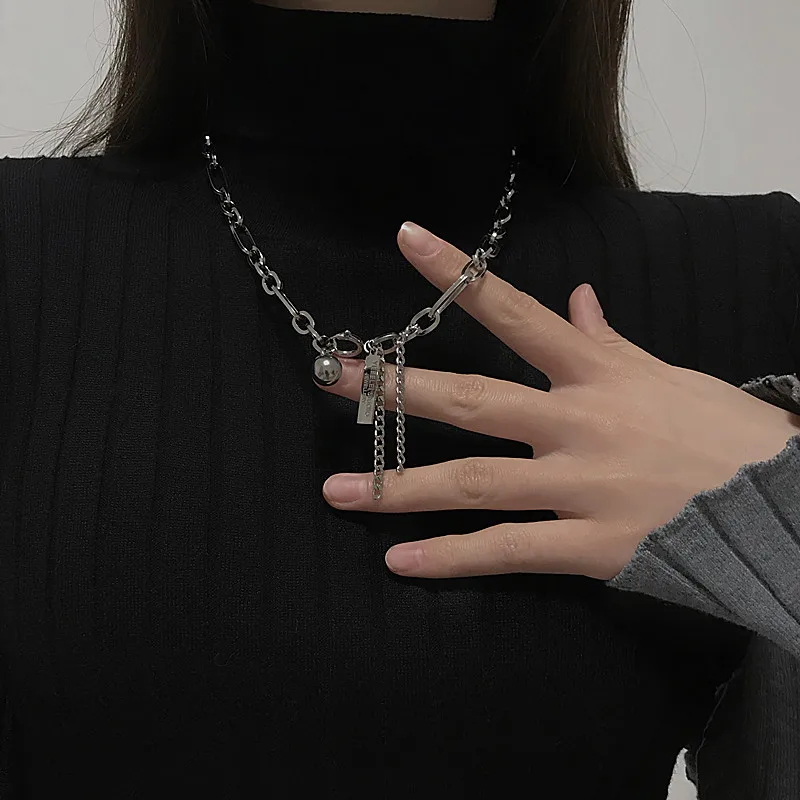 New personalized metal chain necklace, female exaggeration, fashion, pendant, clavicle chain, small crowd, cool
New personalized metal chain necklace, female exaggeration, fashion, pendant, clavicle chain, small crowd, cool