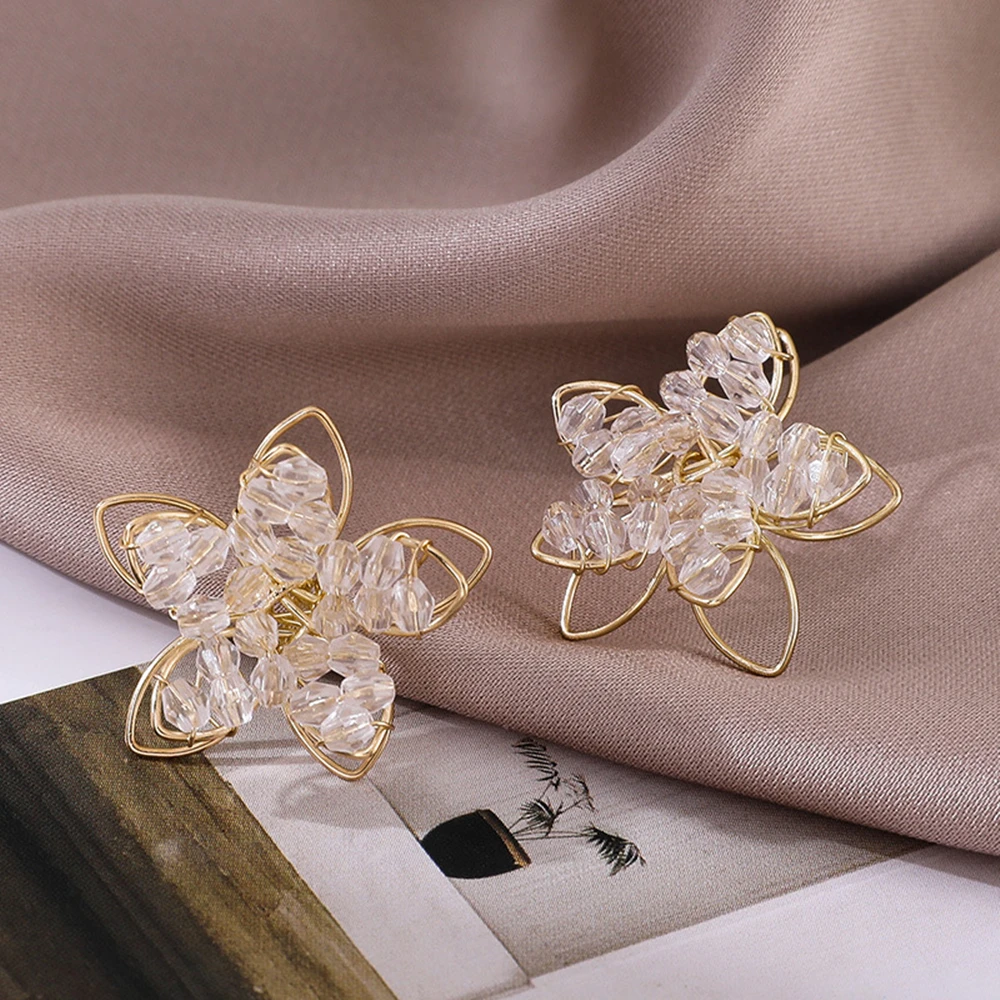 2020 New Style Stylish Earrings Beads and Flower Girl Stud Earrings from South Korea with Sparkling Acrylic Women Push-back
2020 New Style Stylish Earrings Beads and Flower Girl Stud Earrings from South Korea with Sparkling Acrylic Women Push-back