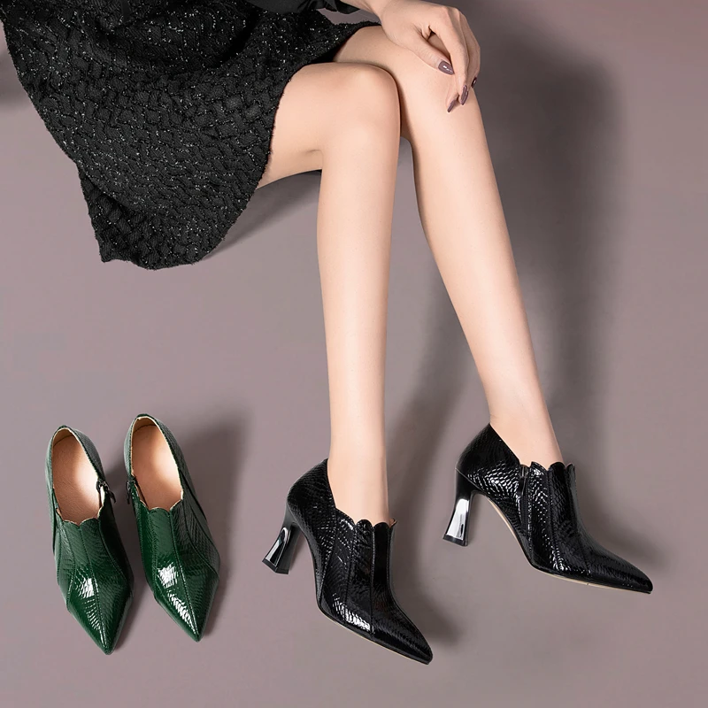 ORCHALISA Women New 2021 Pumps Pointed Toe 8cm Block Heels Genuine Leather Zip Stylish Soft Breathable Big Size 48 Casual A3676
ORCHALISA Women New 2021 Pumps Pointed Toe 8cm Block Heels Genuine Leather Zip Stylish Soft Breathable Big Size 48 Casual A3676