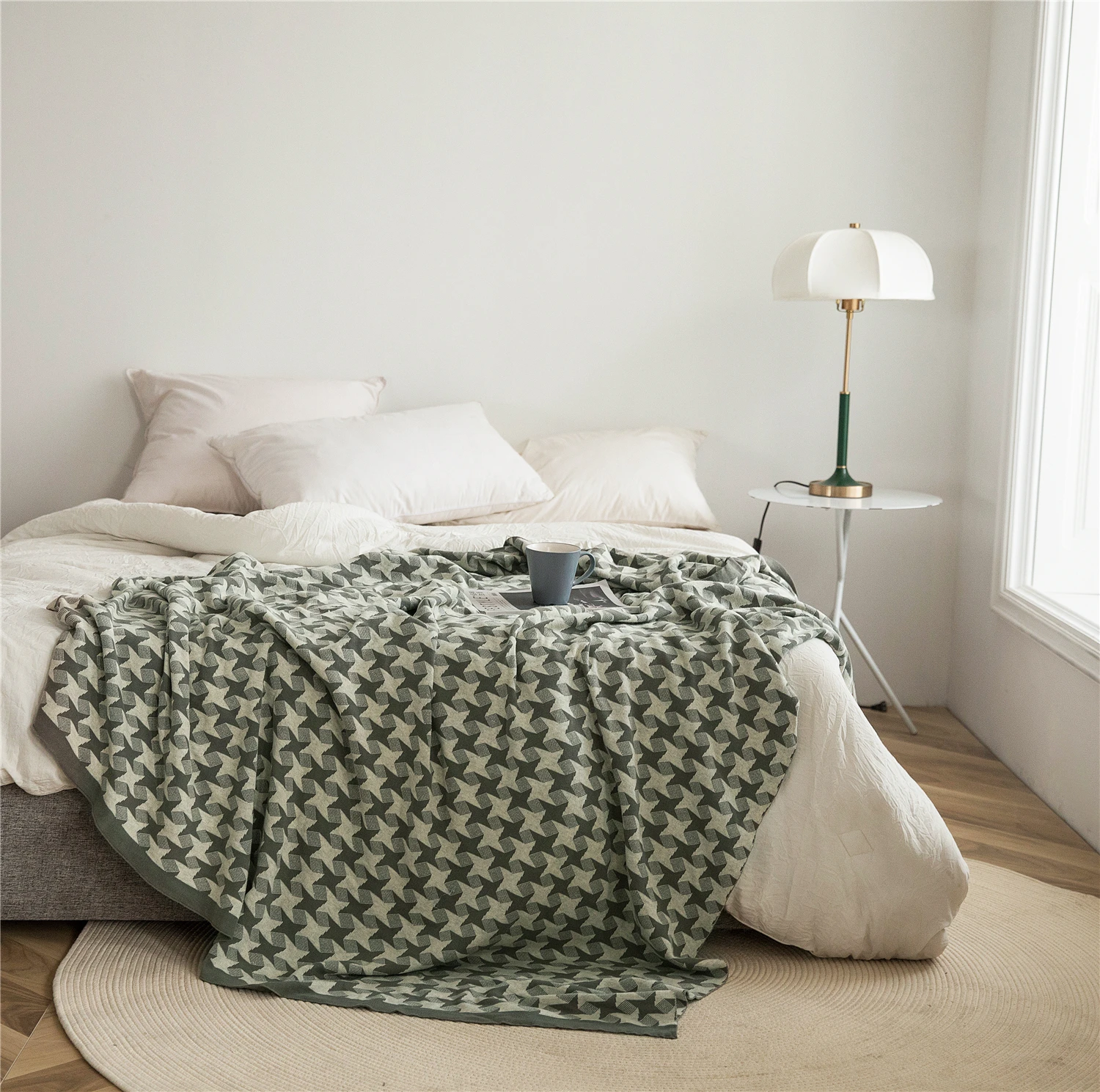 Nordic Style Knitted Blanket Soft Cotton Office Nap Throw Home Decorative Bedside Bedsread Air Conditional Summer Blankets
Nordic Style Knitted Blanket Soft Cotton Office Nap Throw Home Decorative Bedside Bedsread Air Conditional Summer Blankets