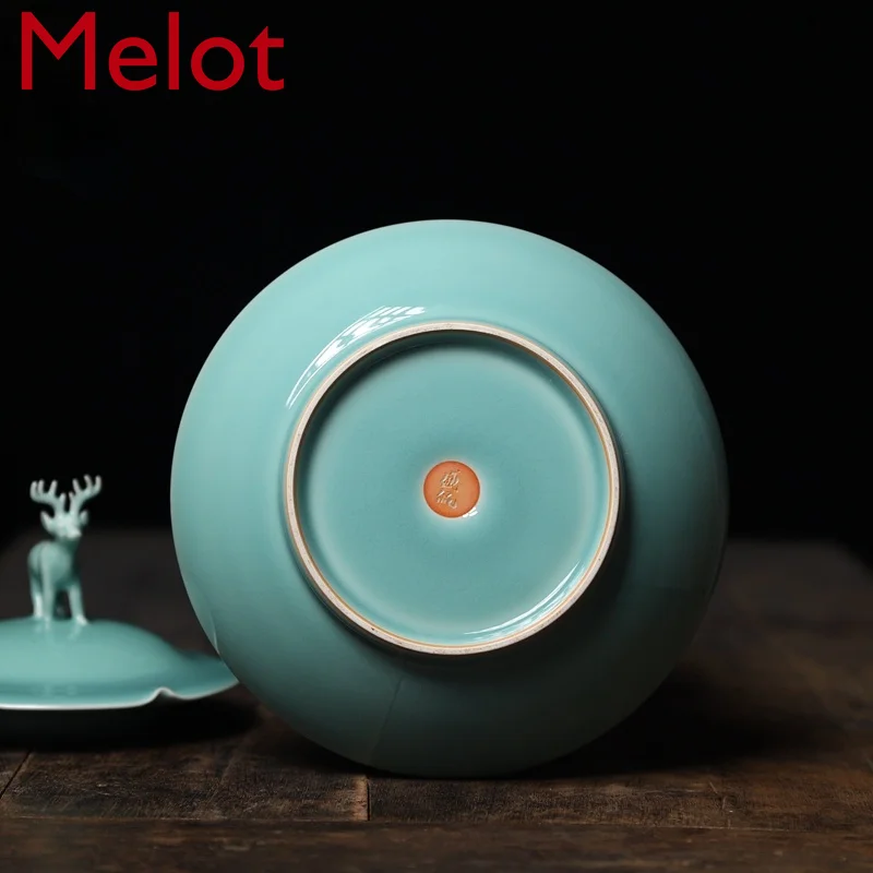 Longquan Qing Porcelain Youth Pottery Cover Cans Home Furnishings High-end Porcelain Collection of Chinese Elders Gifts Art 
Longquan Qing Porcelain Youth Pottery Cover Cans Home Furnishings High-end Porcelain Collection of Chinese Elders Gifts Art