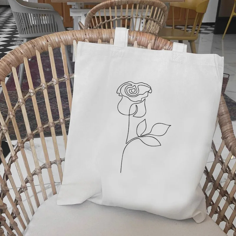 Flower Print Women canvas bag White Graphic Aesthetic Shopper bag Handbags Floral Large shopping bag cloth bags
Flower Print Women canvas bag White Graphic Aesthetic Shopper bag Handbags Floral Large shopping bag cloth bags