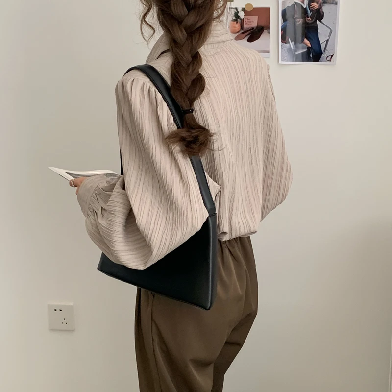 Women Wrinkles Blouse Autumn Winter Female Tops Workwear Solid Color Chic Long Sleeve Femme Shirts
Women Wrinkles Blouse Autumn Winter Female Tops Workwear Solid Color Chic Long Sleeve Femme Shirts