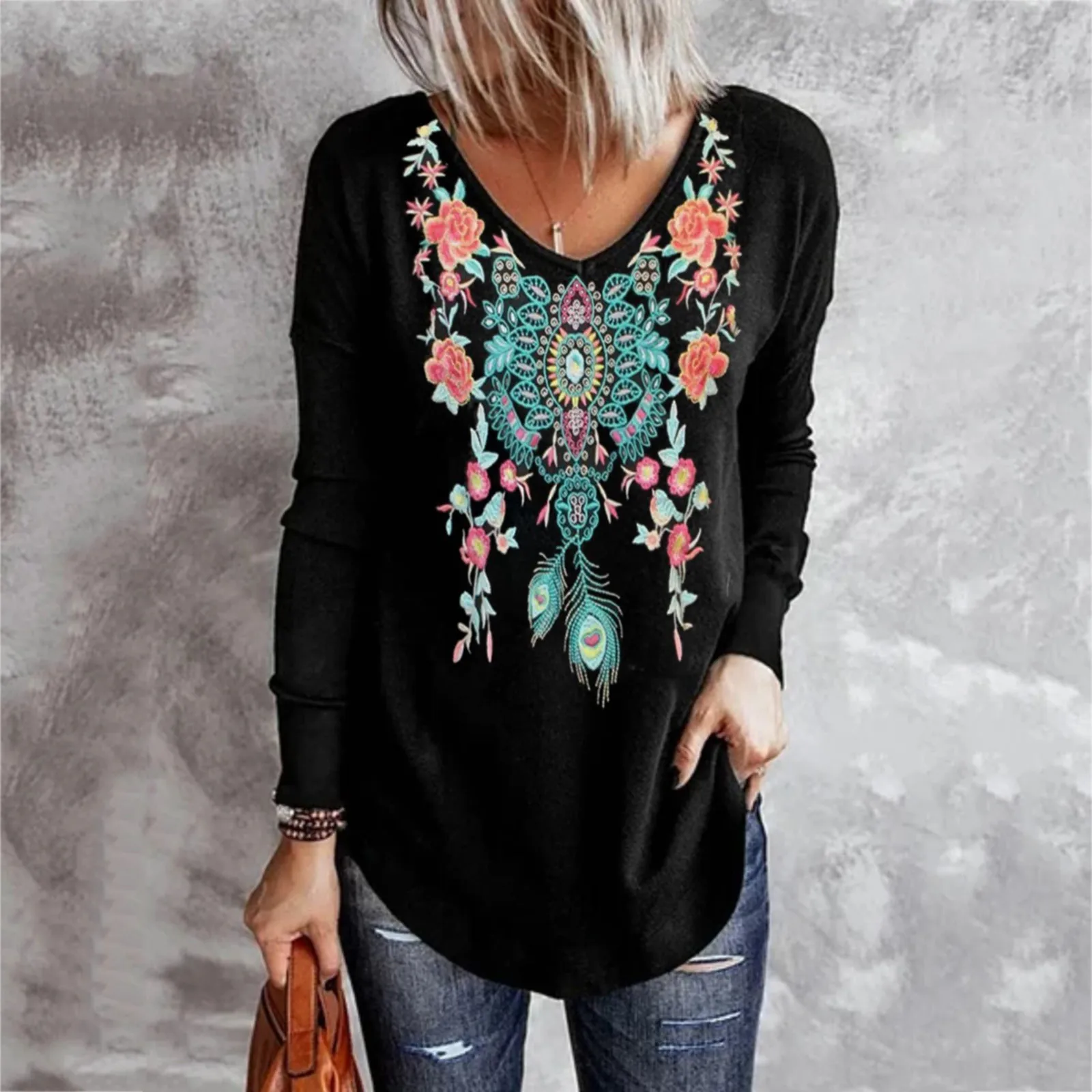 Fashion Women's Warm Sweatshirt Autumn and Winter Style Print Loose Long-sleeved Casual Hooded Sweater V Neck Vintage Pullover
Fashion Women's Warm Sweatshirt Autumn and Winter Style Print Loose Long-sleeved Casual Hooded Sweater V Neck Vintage Pullover