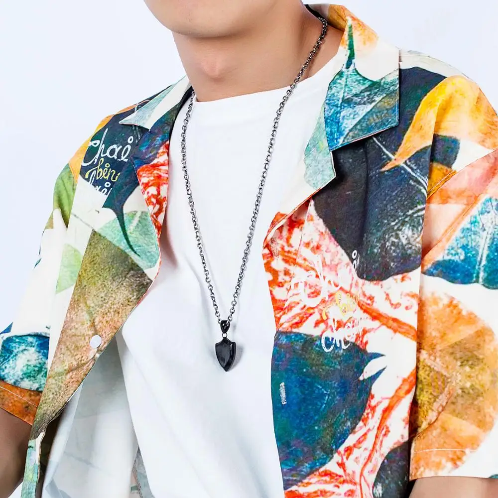 Brand men necklace fashion triangle shield shield titanium steel necklace personality tide male student mosaic accessories gifts
Brand men necklace fashion triangle shield shield titanium steel necklace personality tide male student mosaic accessories gifts