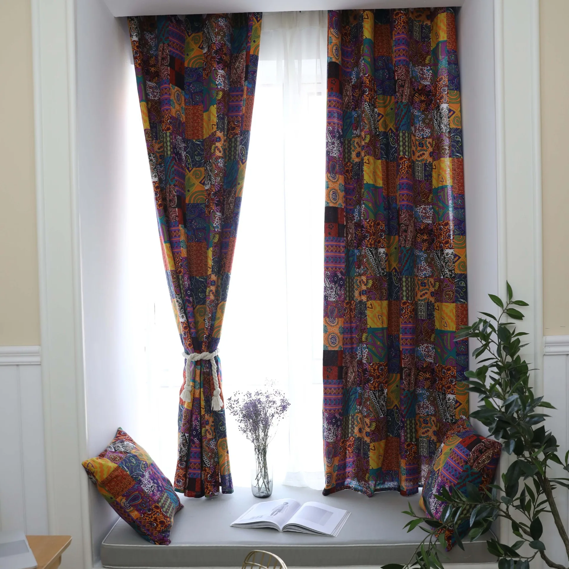 Bohemian Vintage Patch Pattern Cotton Linen Fabric Kitchen Curtain Semi Shading Bay Window Living Room Curtain Home Decoration
Bohemian Vintage Patch Pattern Cotton Linen Fabric Kitchen Curtain Semi Shading Bay Window Living Room Curtain Home Decoration