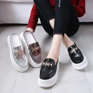 Metal Decoration Women Platform Slippers Fashion Casual Sandals Women PU Closed Toe Slides Slip on Rubber Shoes
Metal Decoration Women Platform Slippers Fashion Casual Sandals Women PU Closed Toe Slides Slip on Rubber Shoes