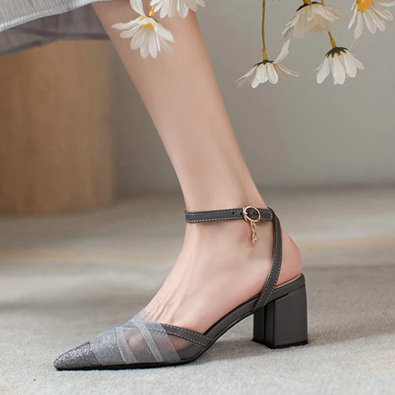 Mesh Lace Pointed Baotou Sandals Women's Large Shoes Summer New Fashion Women's High Heels Trend Summer Ventilation
Mesh Lace Pointed Baotou Sandals Women's Large Shoes Summer New Fashion Women's High Heels Trend Summer Ventilation